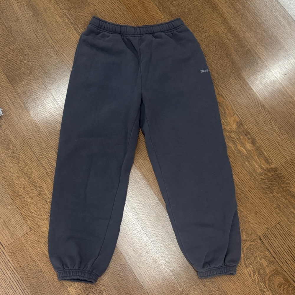 WORN ONCE TNA sweatfleece Charcoal Joggers - size small